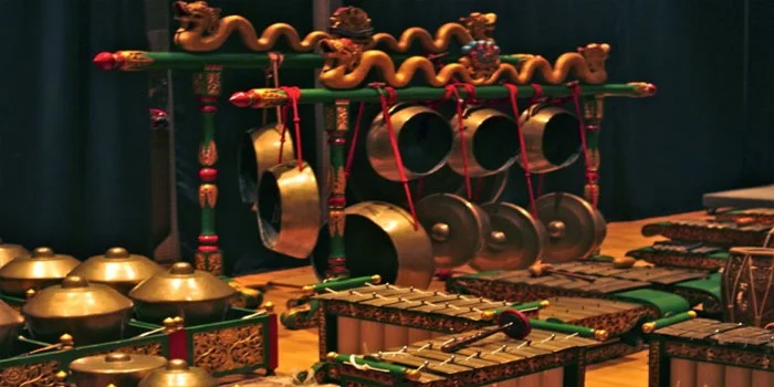 Perangkat Musik Tradisional Gamelan Dalam Banyak Pertunjukan