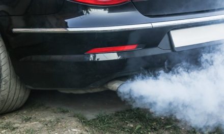Pengeluaran Gas Kendaraan Melalui Bagian Knalpot