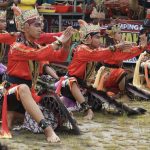 Pertunjukkan Tradisional Indonesia Sebuah Atraksi Kuda Lumping