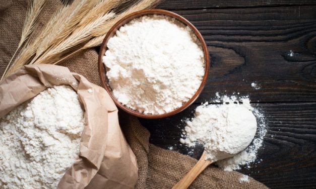 Bahan Makanan Berbentuk Serbuk Yang Masih Mentah
