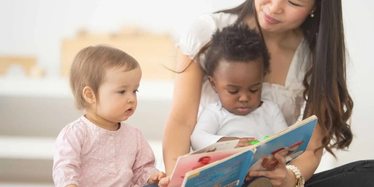 Penjaga Anak Atau Seorang Pengasuh Babysitter