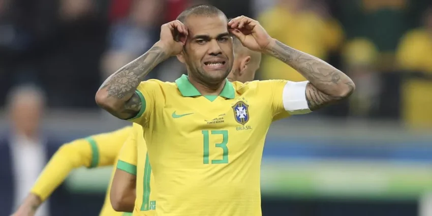 Pemain Profesional Dani Alves Yang Berasal Dari Brasil
