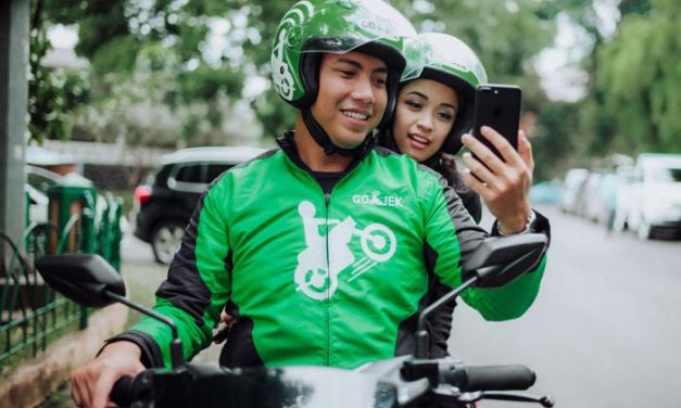 Transportasi Umum Ojek Yang Secara Konvensional