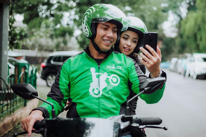 Transportasi Umum Ojek Yang Secara Konvensional