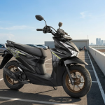 Kendaraan Skuter Matic Honda Beat Street Yang Simpel Di Jalanan