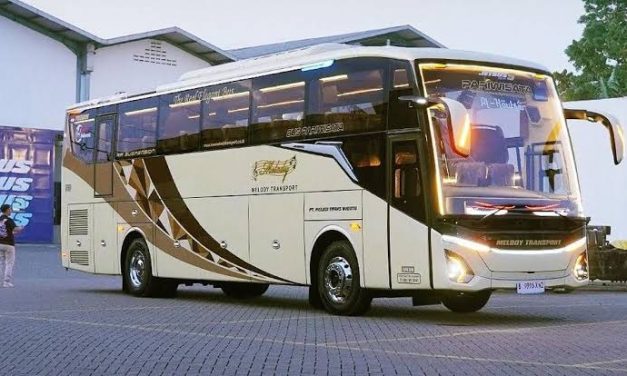Kendaraan Berukuran Besar Atau Sebuah Transportasi Bus