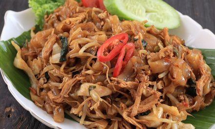 Hidangan Pipih Kwetiau Sebuah Mi Di Asia