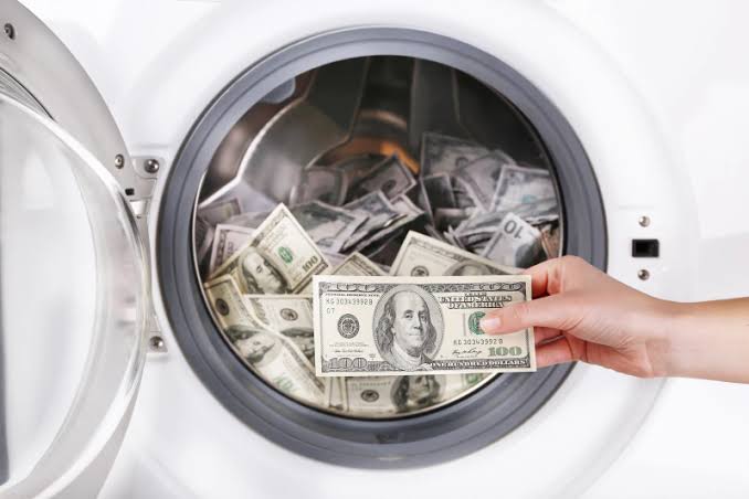 Penggandaan Uang Dengan Melakukan Money Loundry
