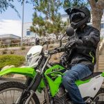 Kendaraan Segala Medan Sebuah Sepeda Motor KLX