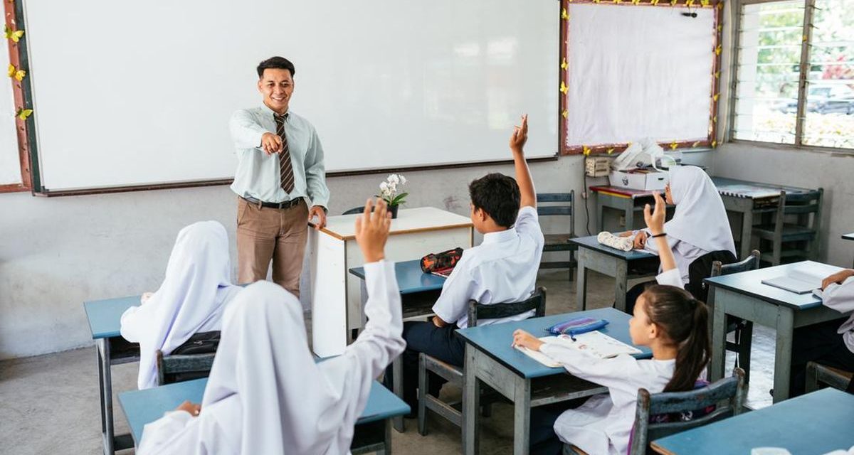 Tempat Mengemban Ilmu Sebuah Lembaga Pendidikan Sekolah