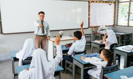 Tempat Mengemban Ilmu Sebuah Lembaga Pendidikan Sekolah