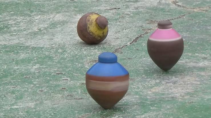 Mainan Unik Gasing Yang Sangat Tradisional