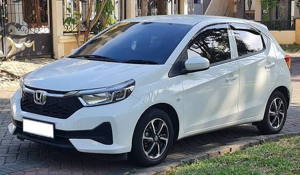 Kendaraan Pribadi Brio Sebuah Mobil Brand Honda