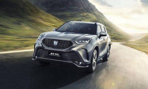 Sebuah Kendaraan AWD Pada Sebuah Mobil