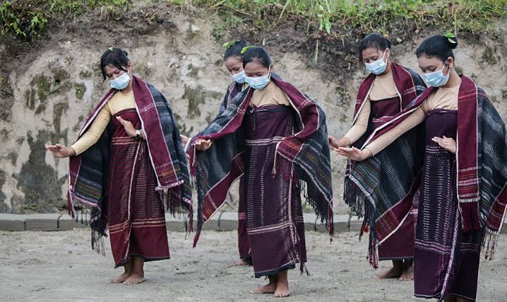 Sebuah Budaya Batak Dalam Kegiatan Manortor