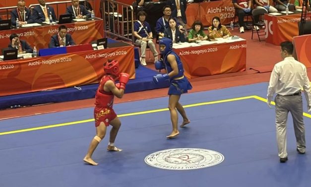 Olahraga Tradisional Wushu Dengan Sebuah Senjata